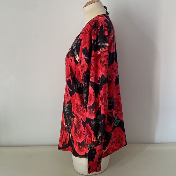 Rachel Zoe long sleeved red, black and green floral blouse with V neck. Small - Picture 3 of 14